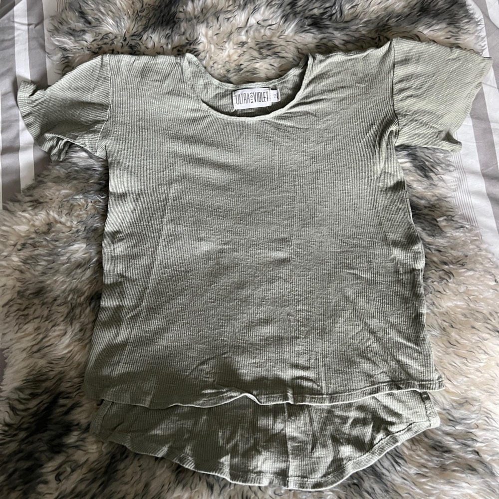 Ultraviolet Green Short Sleeve Top